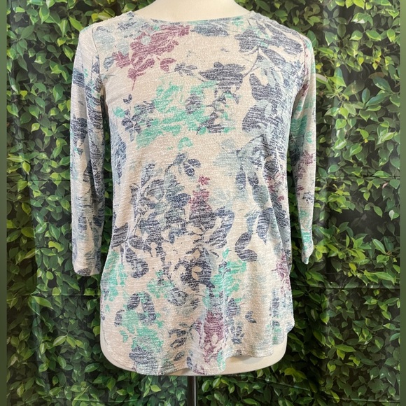 Van Heusen Tops - Women’s Van Heusen Top